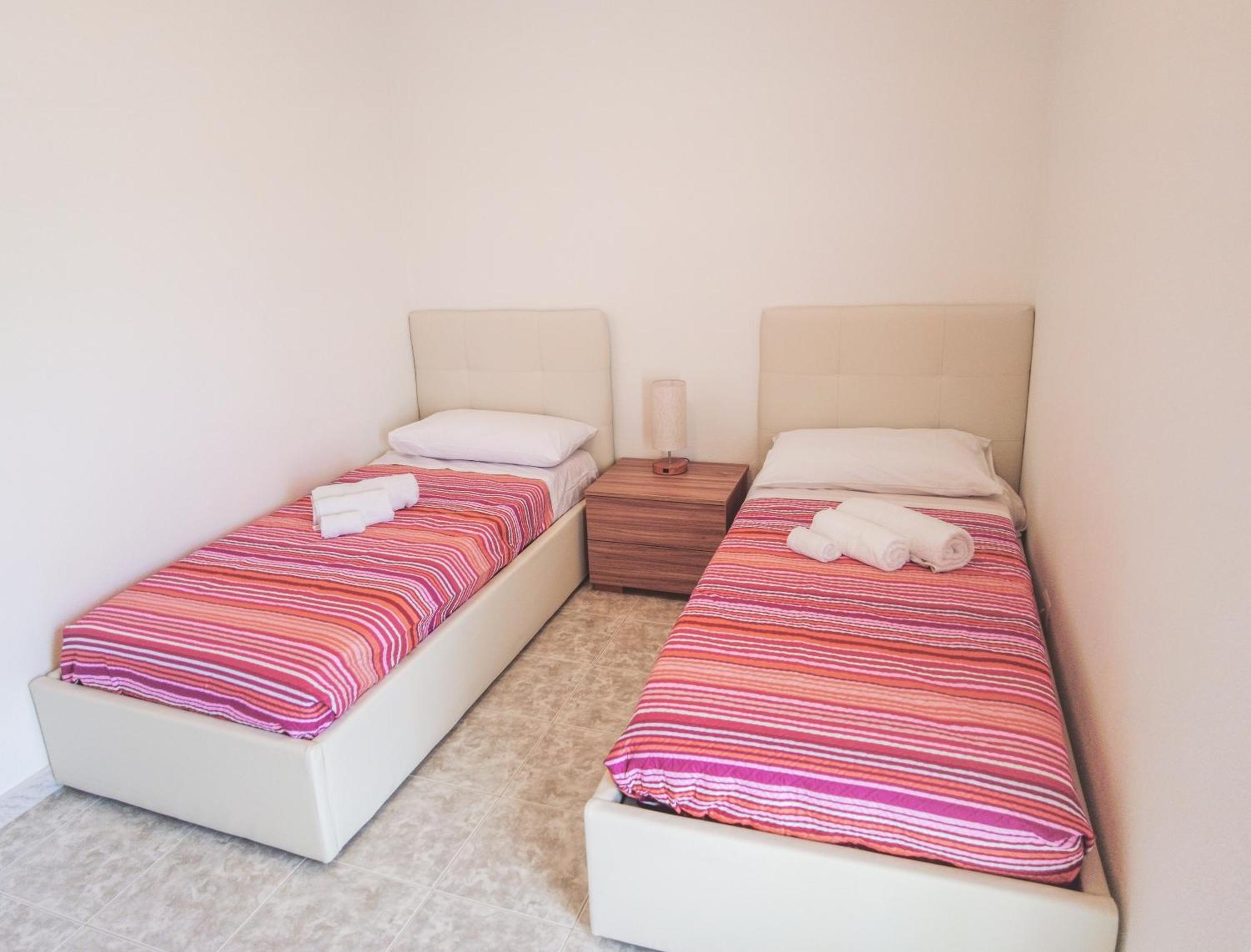 Budget Beds Alghero Esterno foto